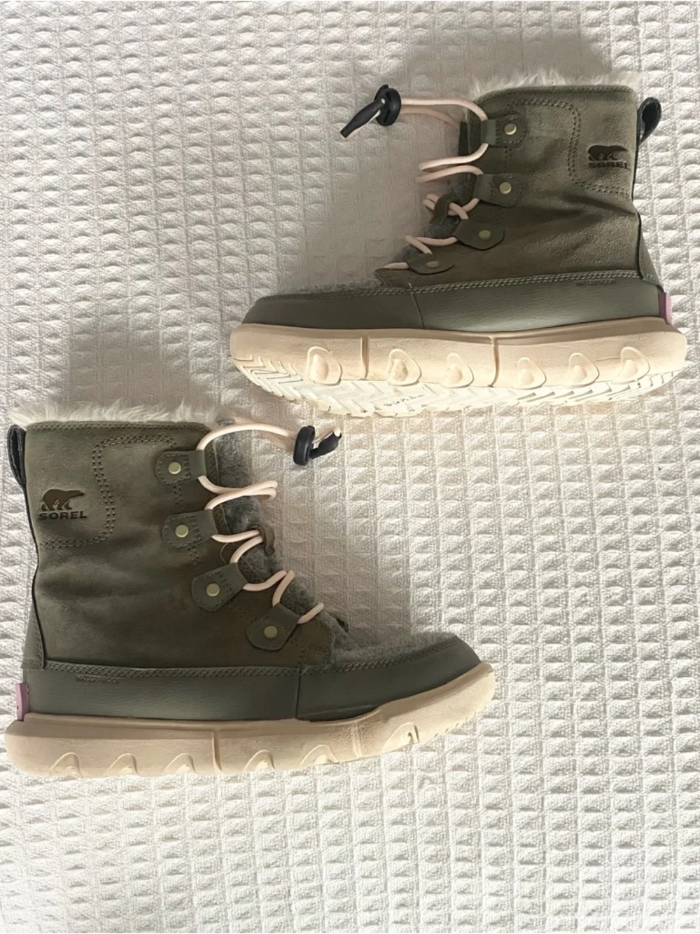 Sorel Olive Green and Gray Winter Lace-Up Boots with Cream Faux Fur